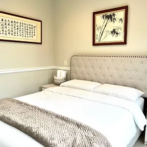 Guest house Coze In Near Yvr, Vancouver
